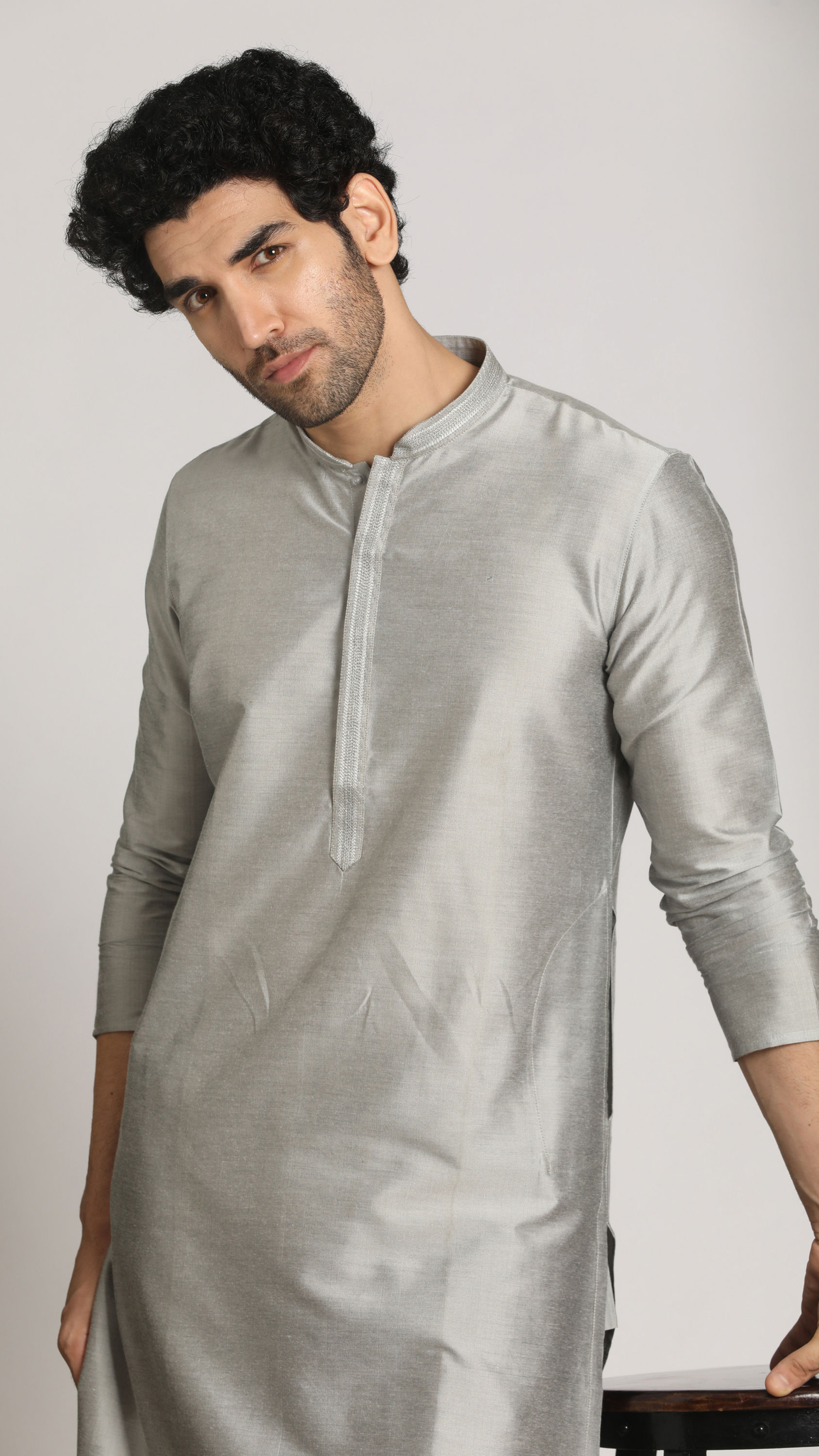 Manyavar Men Cloud Grey Solid Kurta Pajama