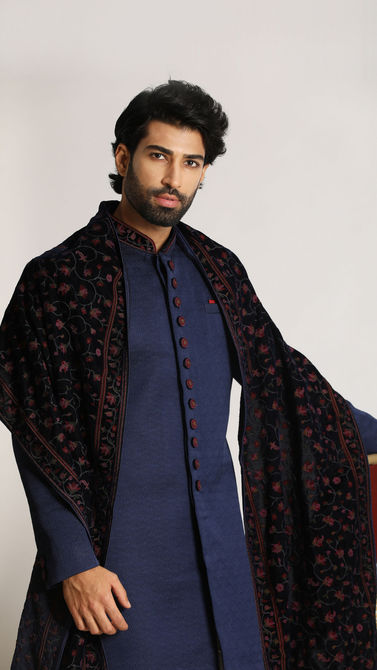 alt message - Manyavar Men Royal Blue Indo Western With Dupatta image number 0