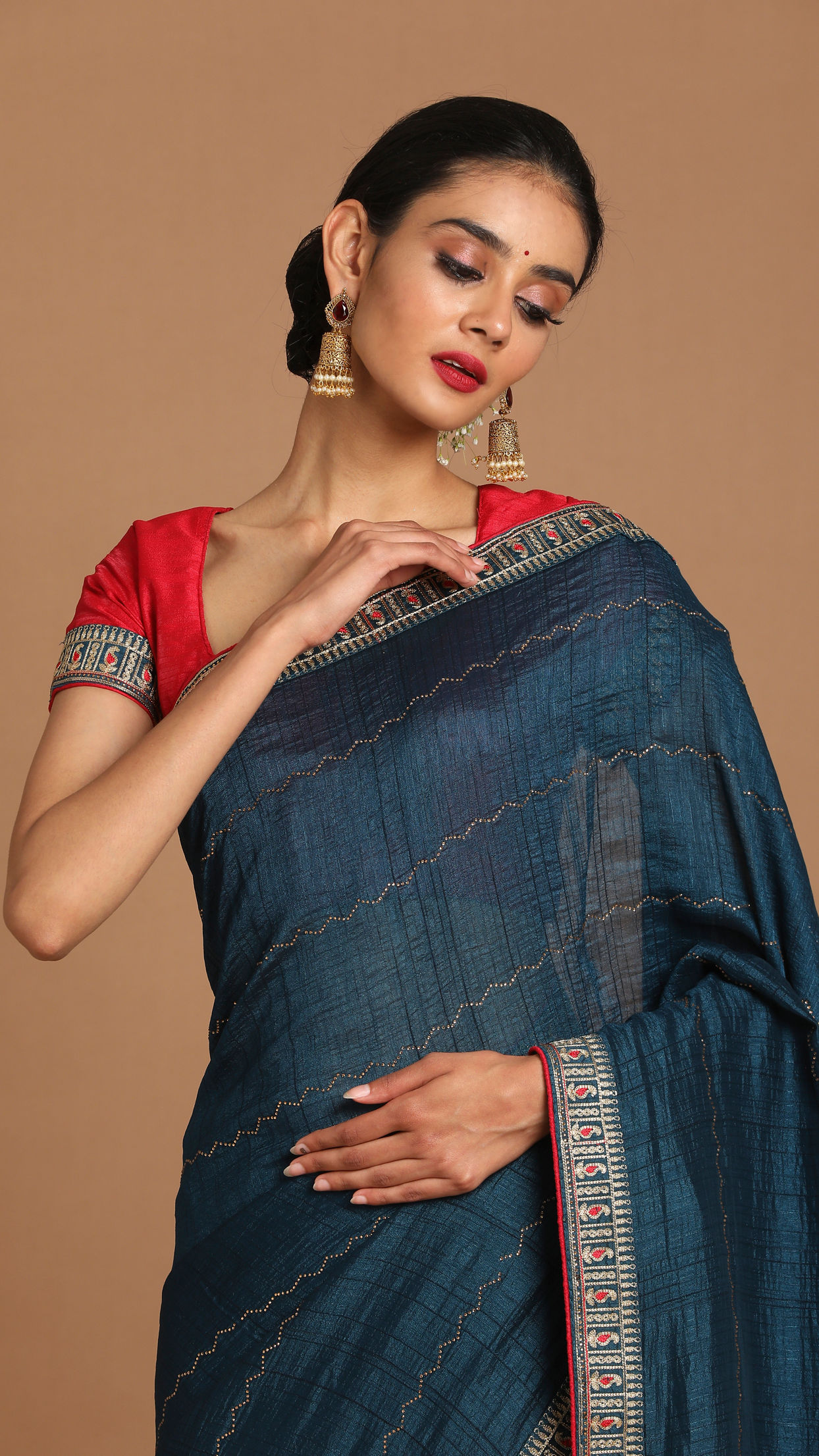 Mohey Women Graceful Blue Saree