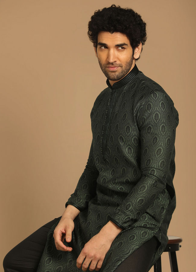 alt message - Manyavar Men Dapper Light Green Kurta Set image number 0