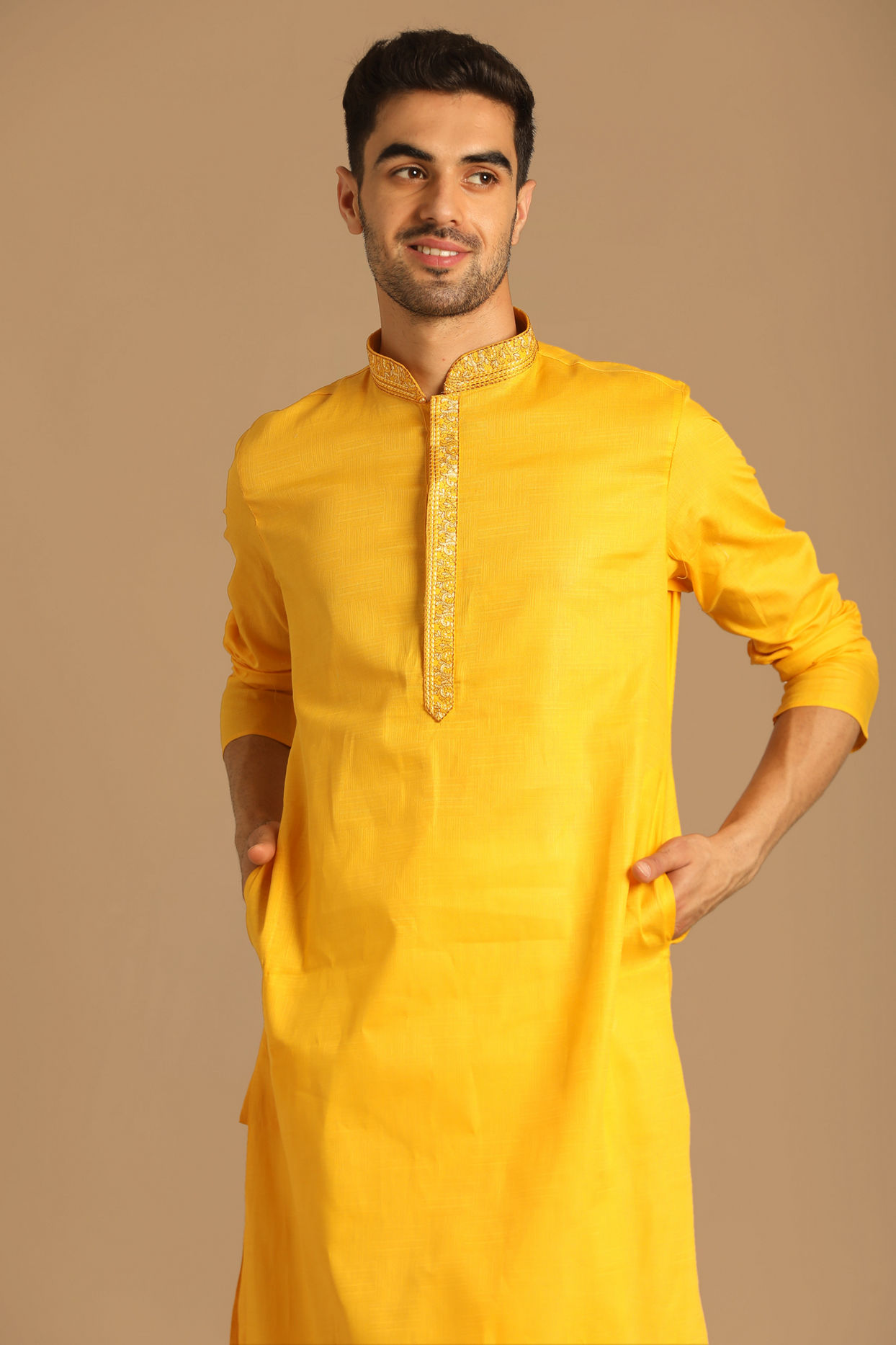 alt message - Manyavar Men Contemporary Yellow Kurta Pajama image number 0