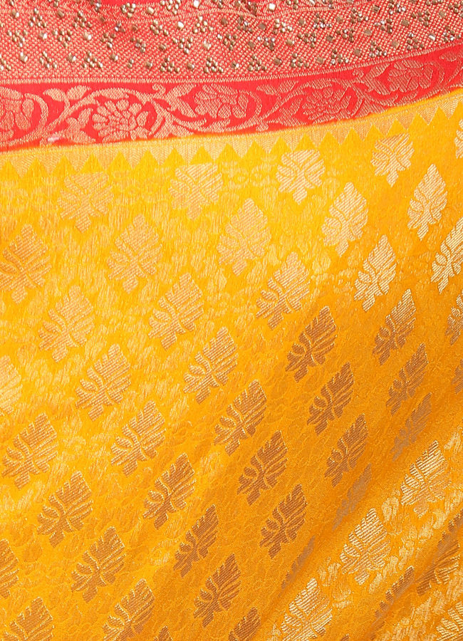 alt message - Mohey Women Blissful Mustard Yellow Saree image number 1