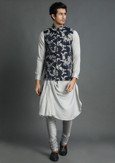 alt message - Twamev Men Elegant Blue Kurta Jacket Set image number 0