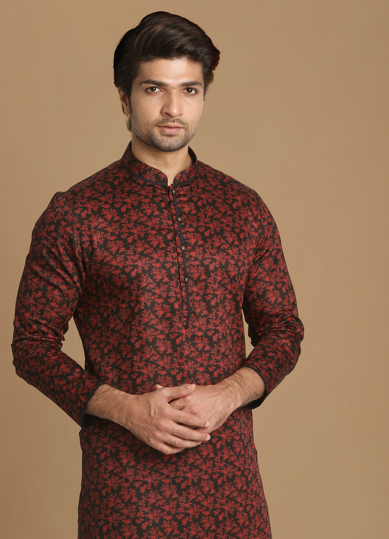 Manyavar Men Floral Kurta In Maroon & Black