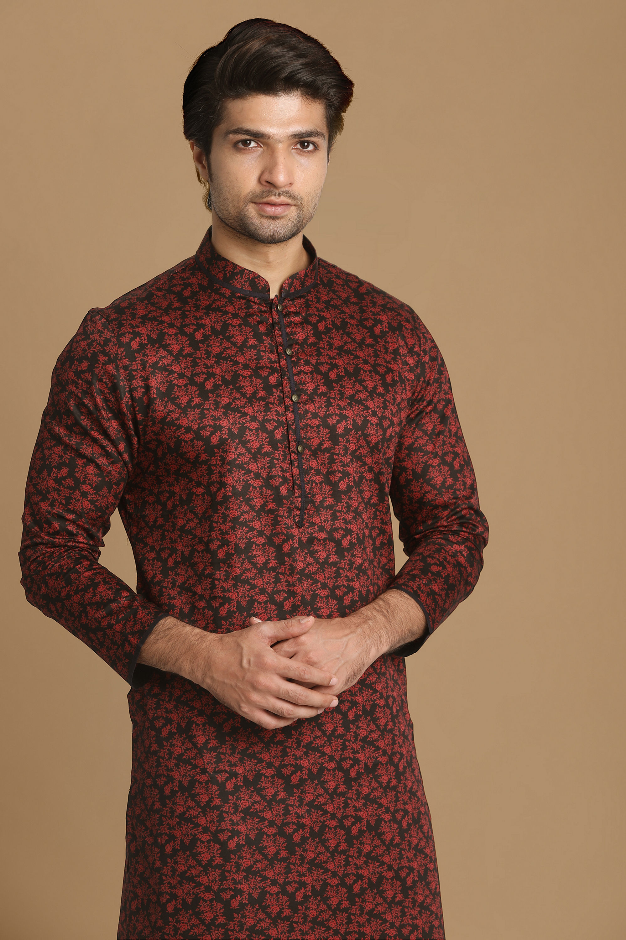 Manyavar Men Floral Kurta In Maroon & Black