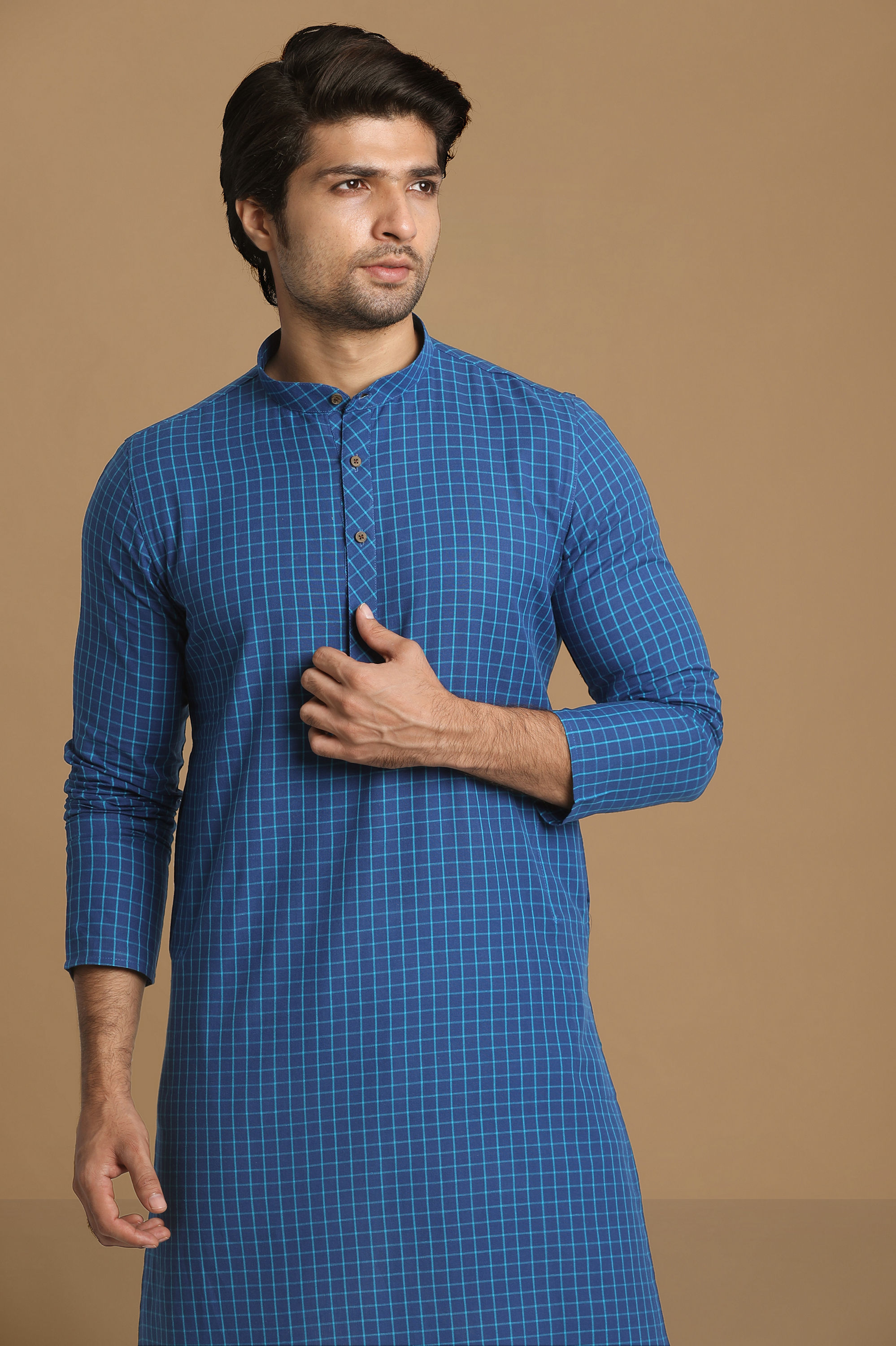 Manyavar Men Feroze Chequered Kurta