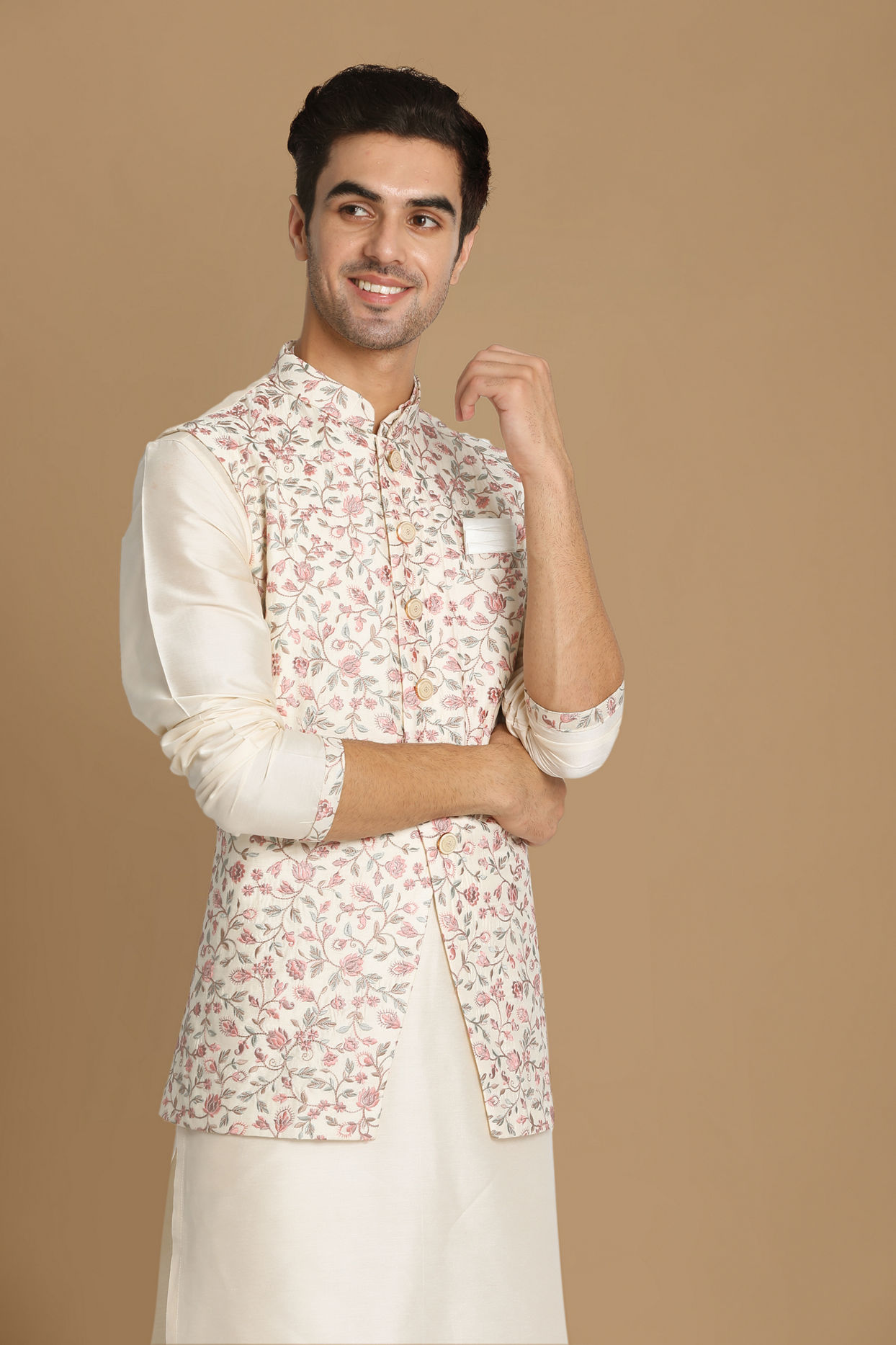 alt message - Manyavar Men Classic Floral Print Jacket Kurta Set image number 0