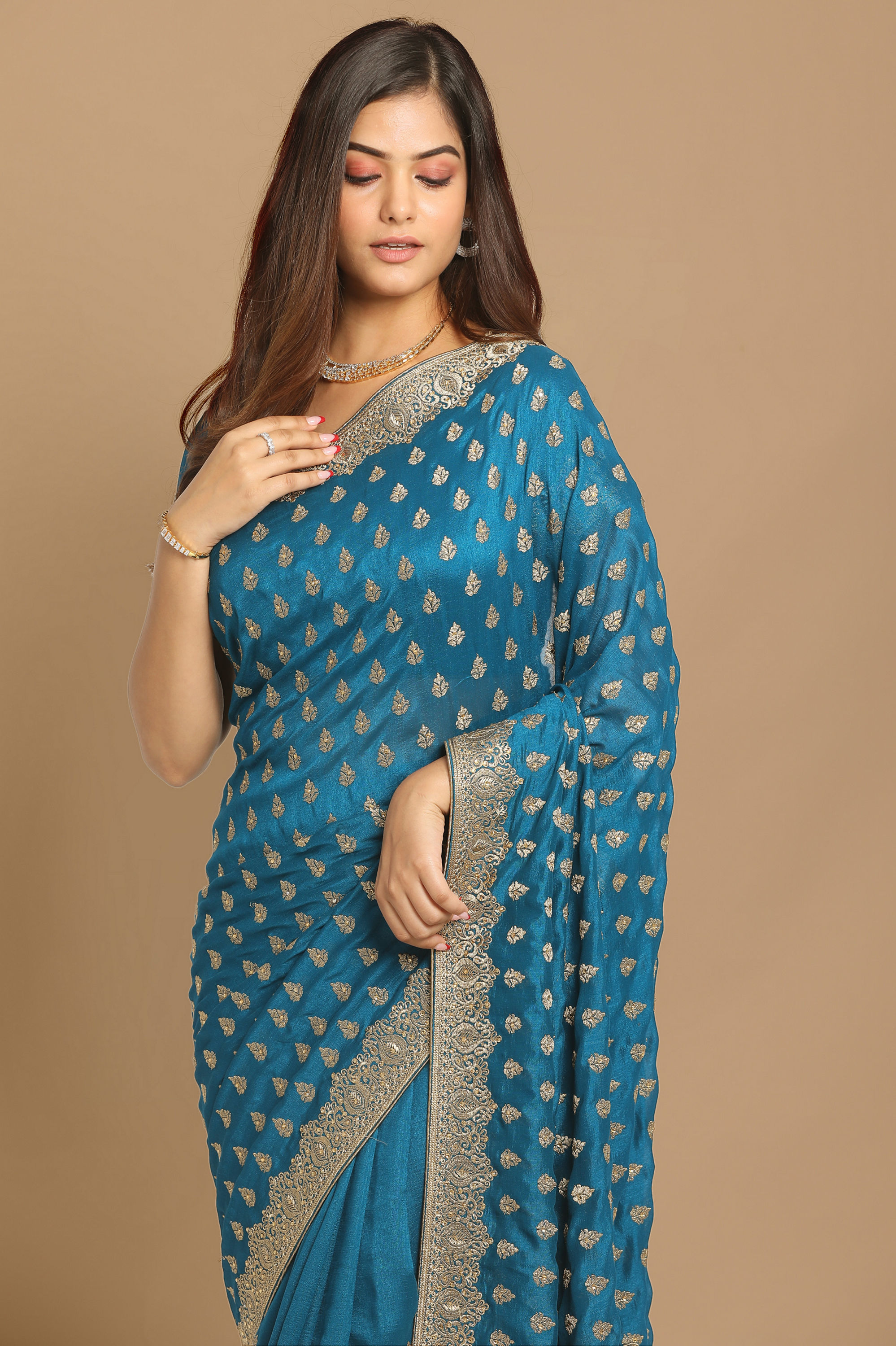 Mohey Women Enigmatic Blue Saree