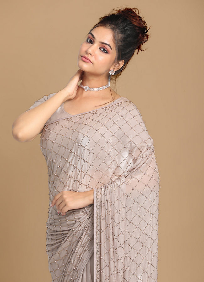Mohey Women Delicate Purple Chiffon Saree