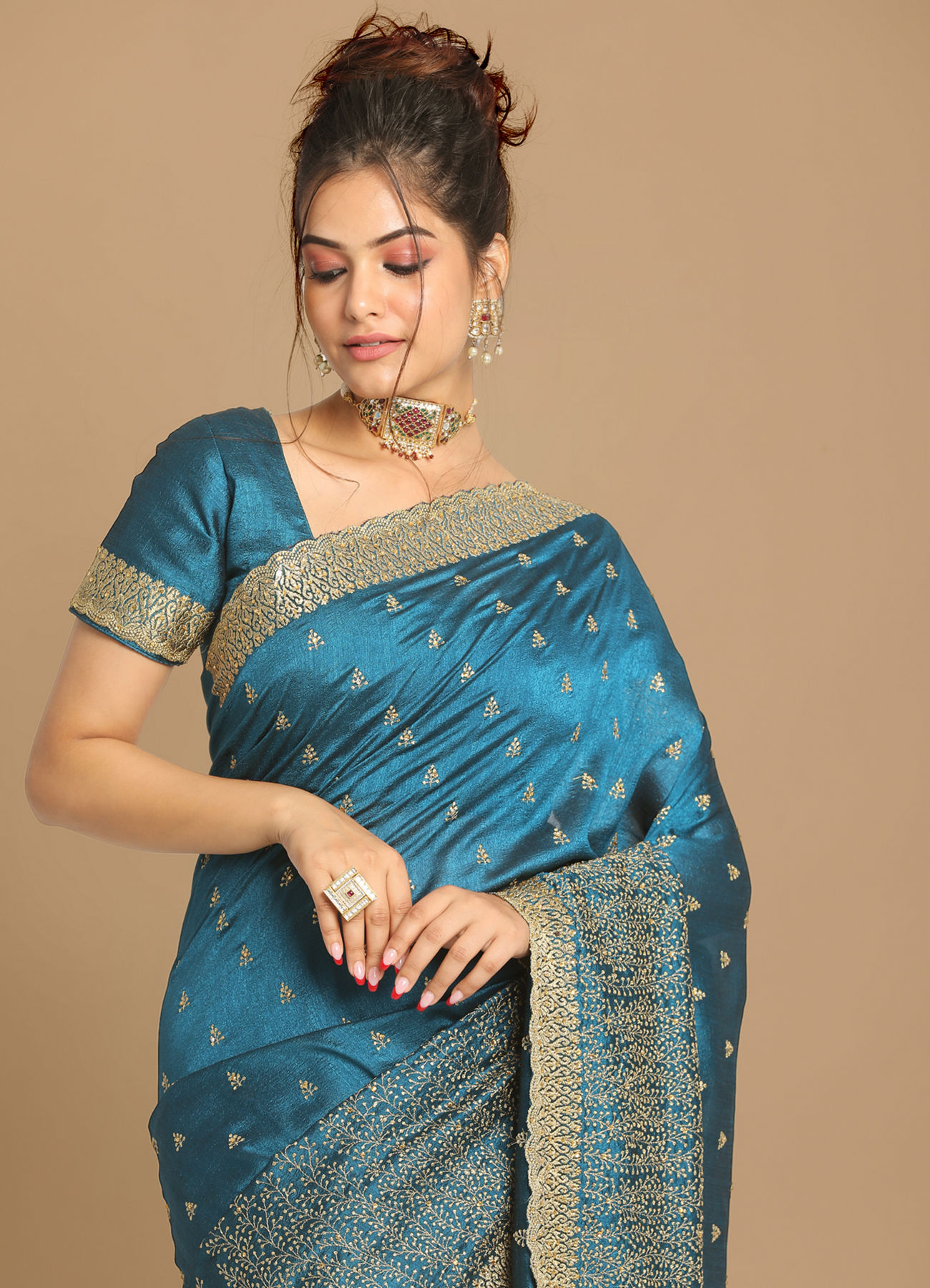 Mohey Women Stunning Blue Saree