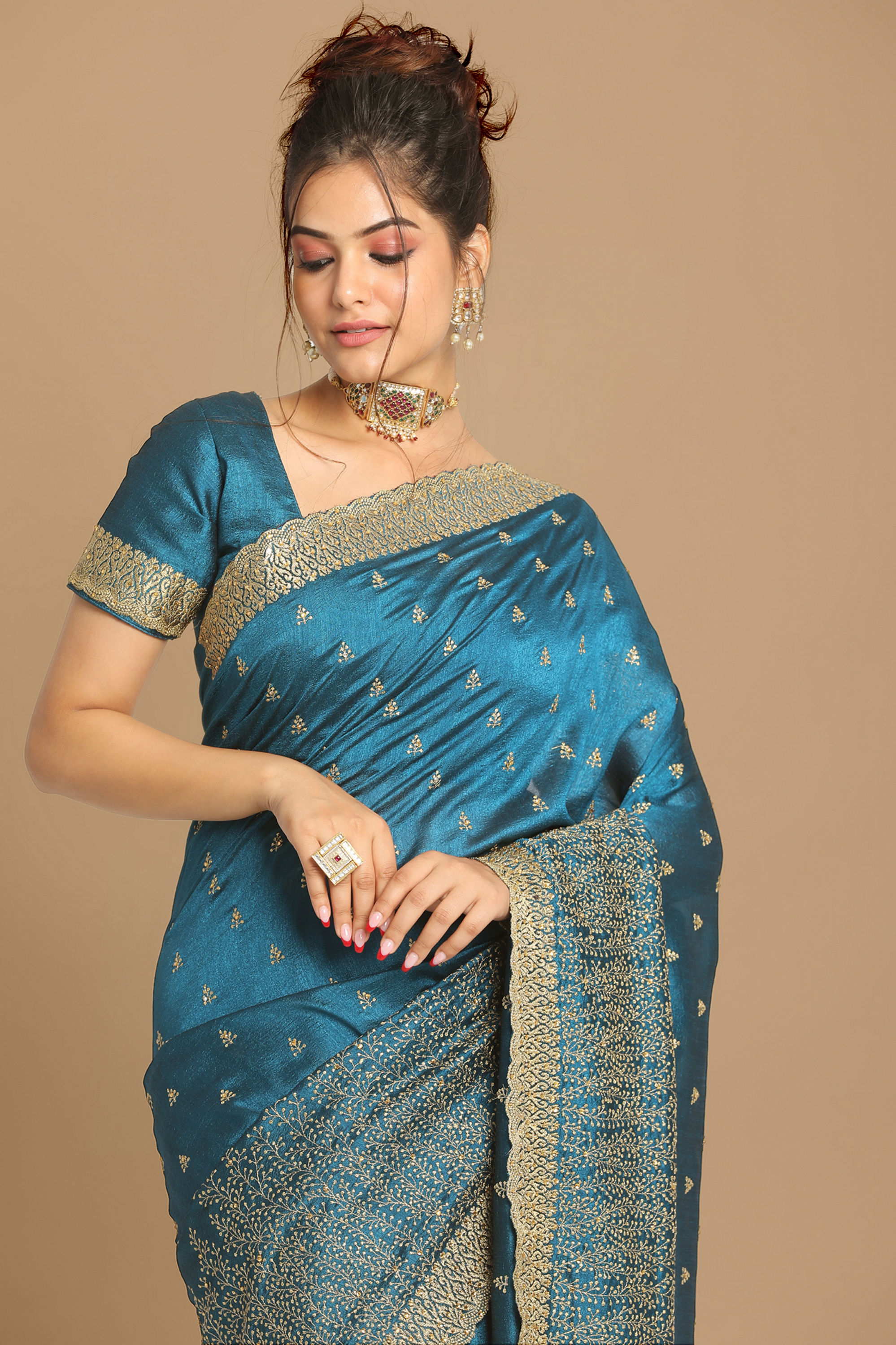 Mohey Women Stunning Blue Saree