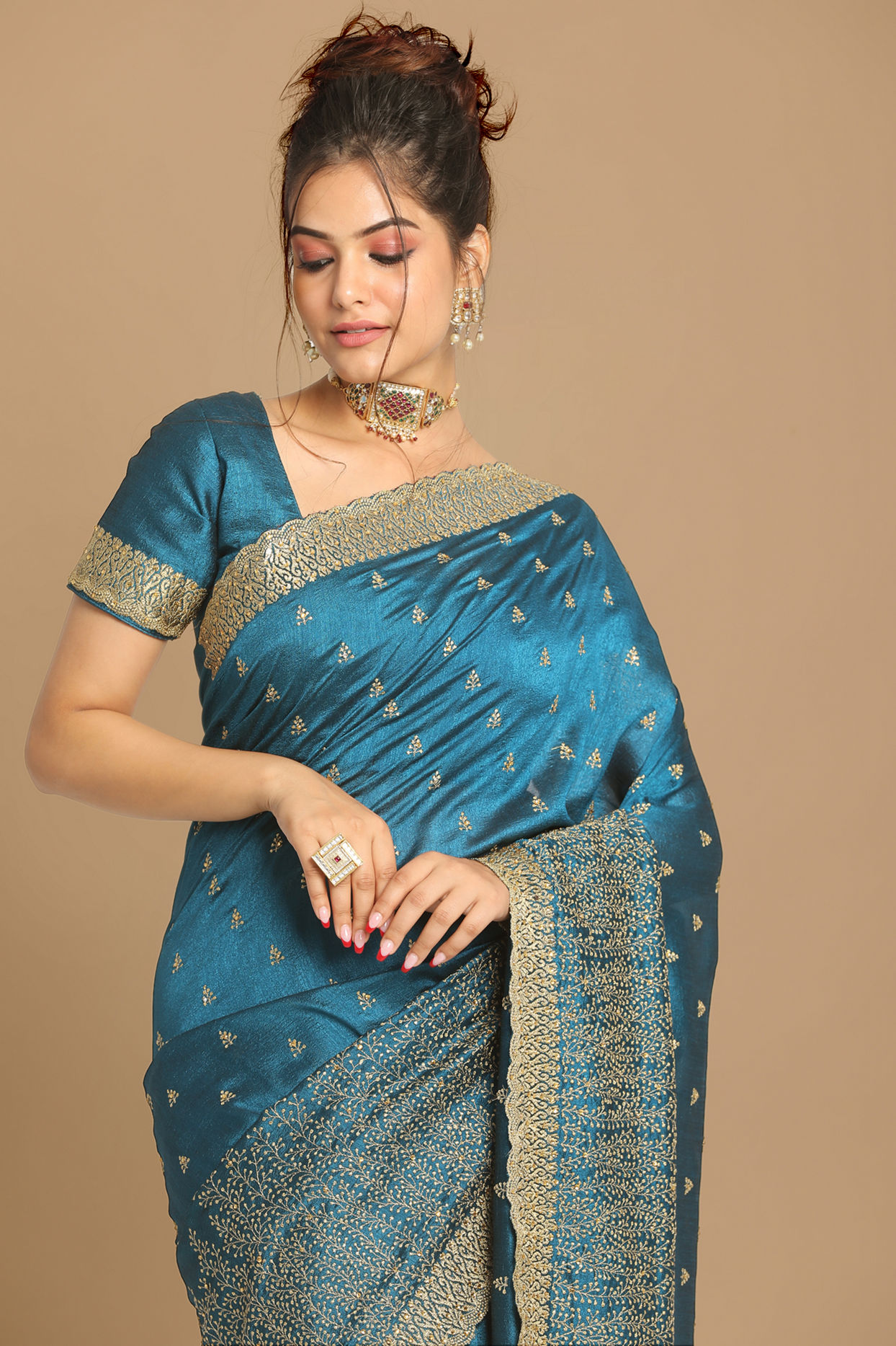 alt message - Mohey Women Stunning Blue Saree image number 1