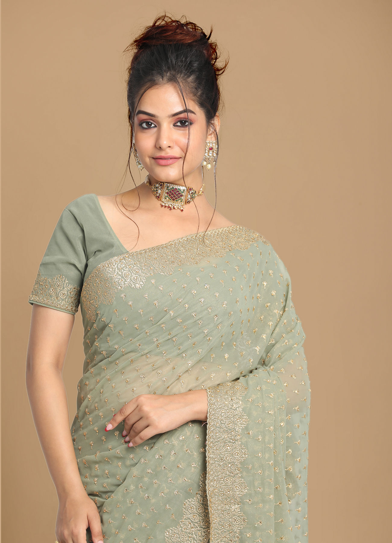 Mohey Women Georgeous Pista Saree