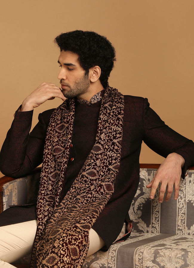 alt message - Manyavar Men Maroon Indo Western With Dupatta image number 0