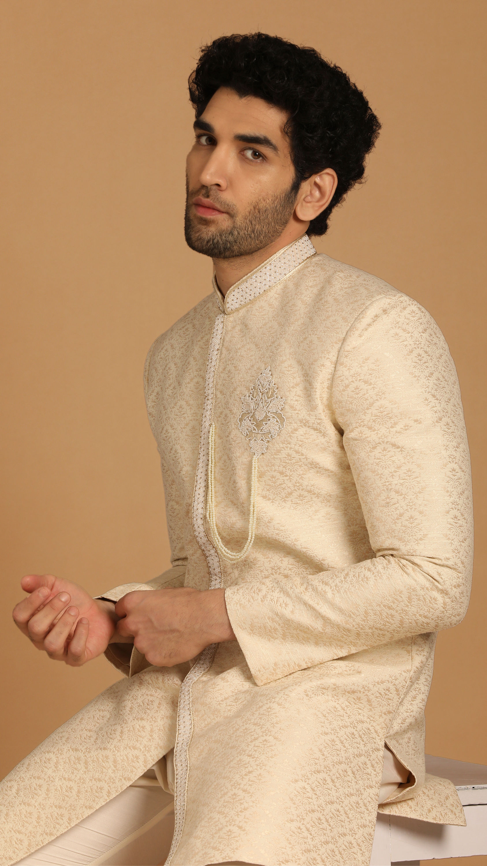 Manyavar Men Offbeat Off White Indo Western