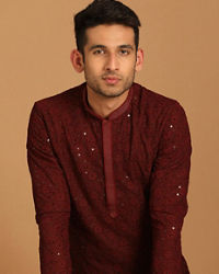 alt message - Manyavar Men Maroon Georgette Kurta Set image number 0