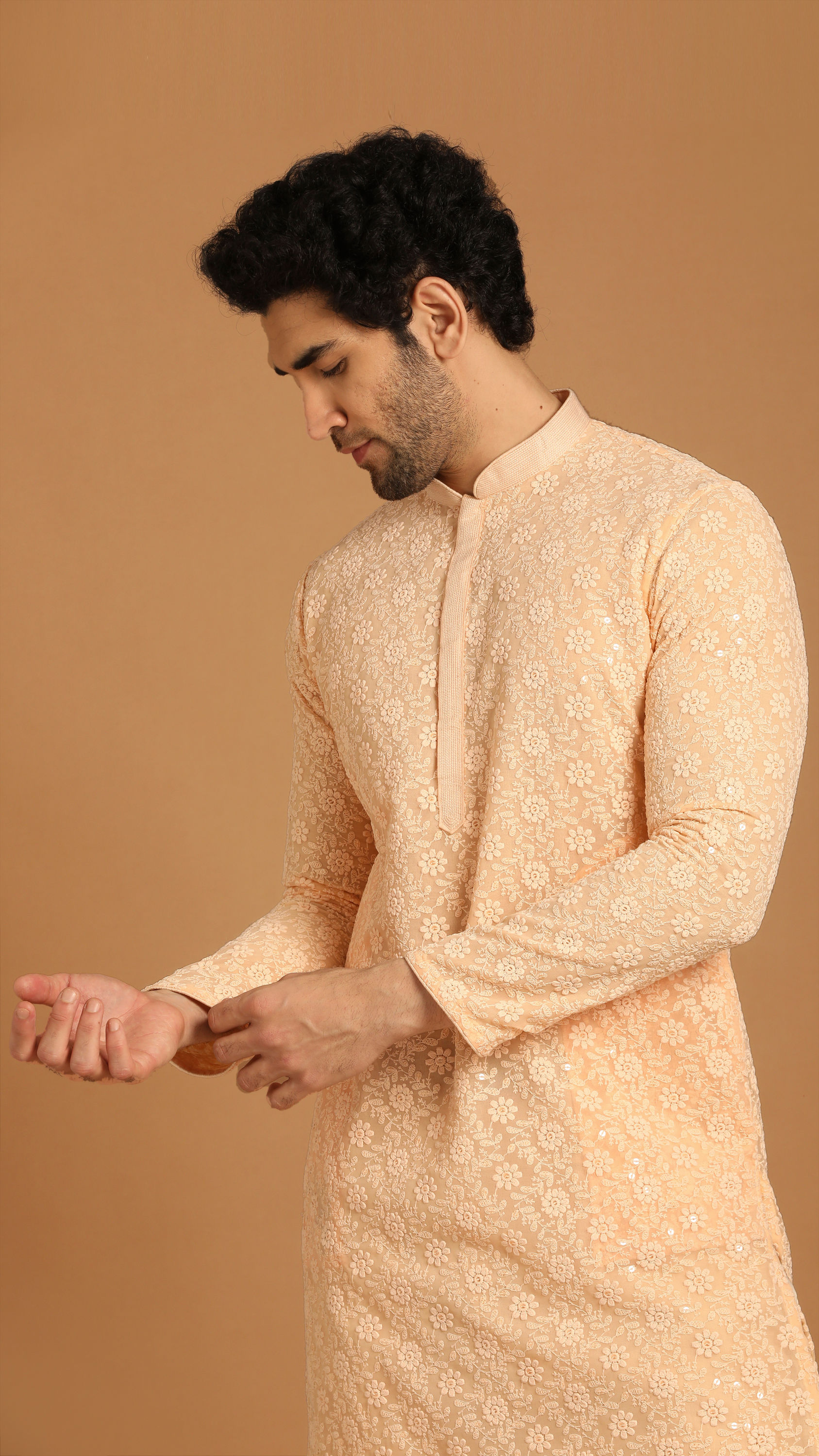 Manyavar Men Georgette Light Pink Kurta Set