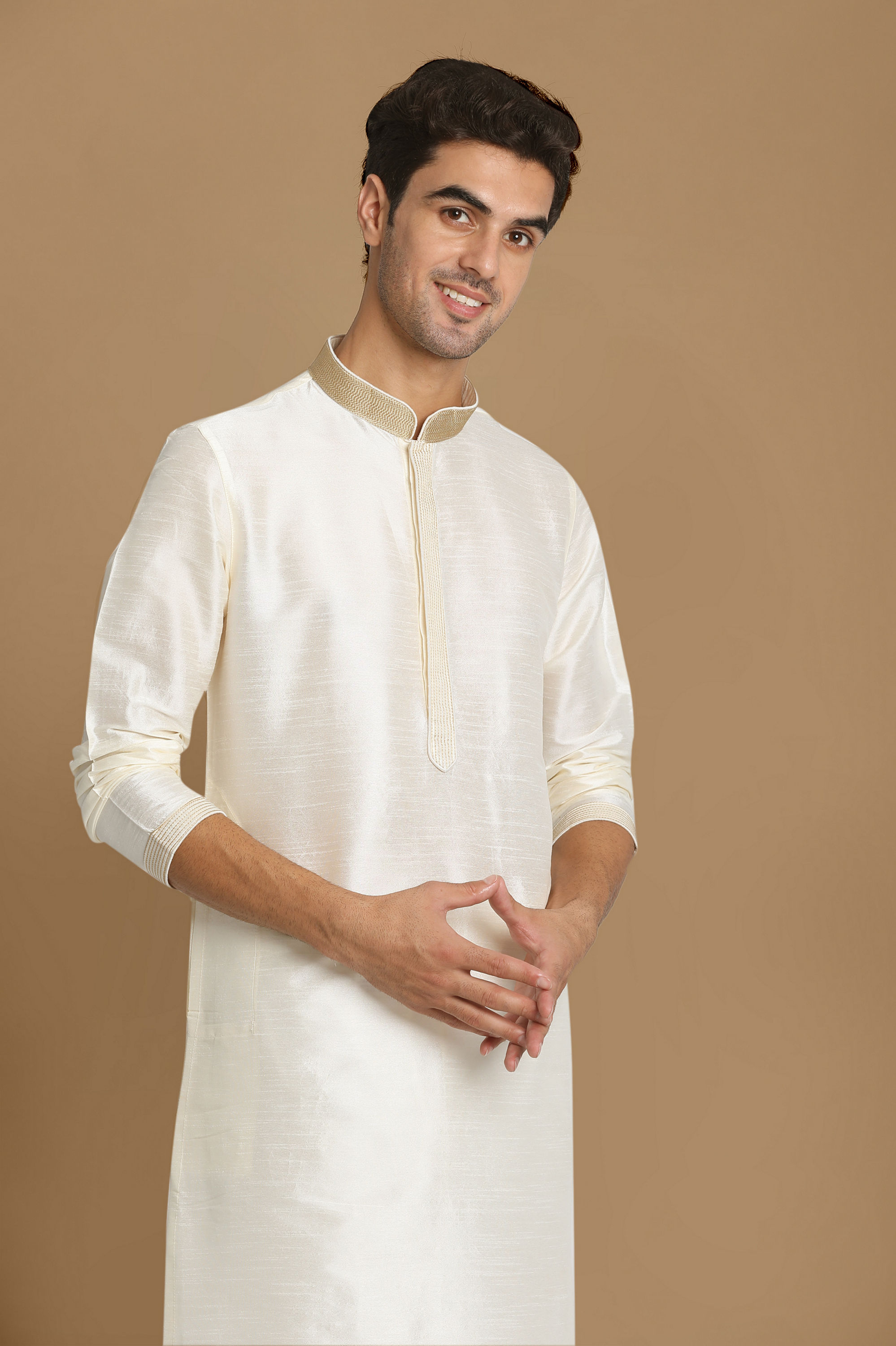 Manyavar Men Off White Plain Kurta Set