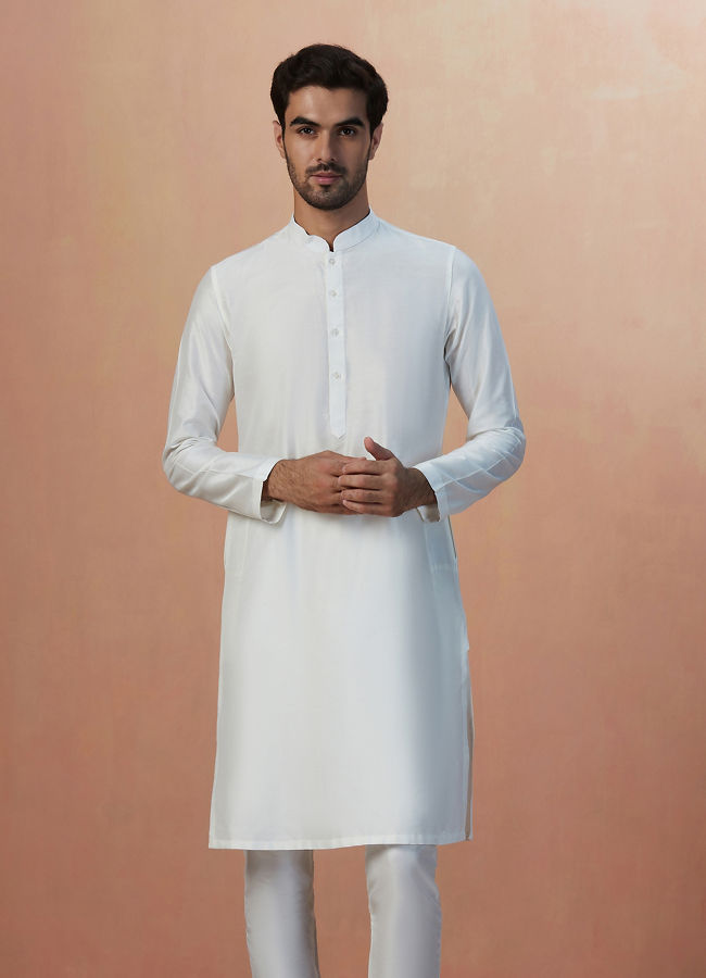 Manyavar Men Pearl White Chikankari Sherwani With Dupatta