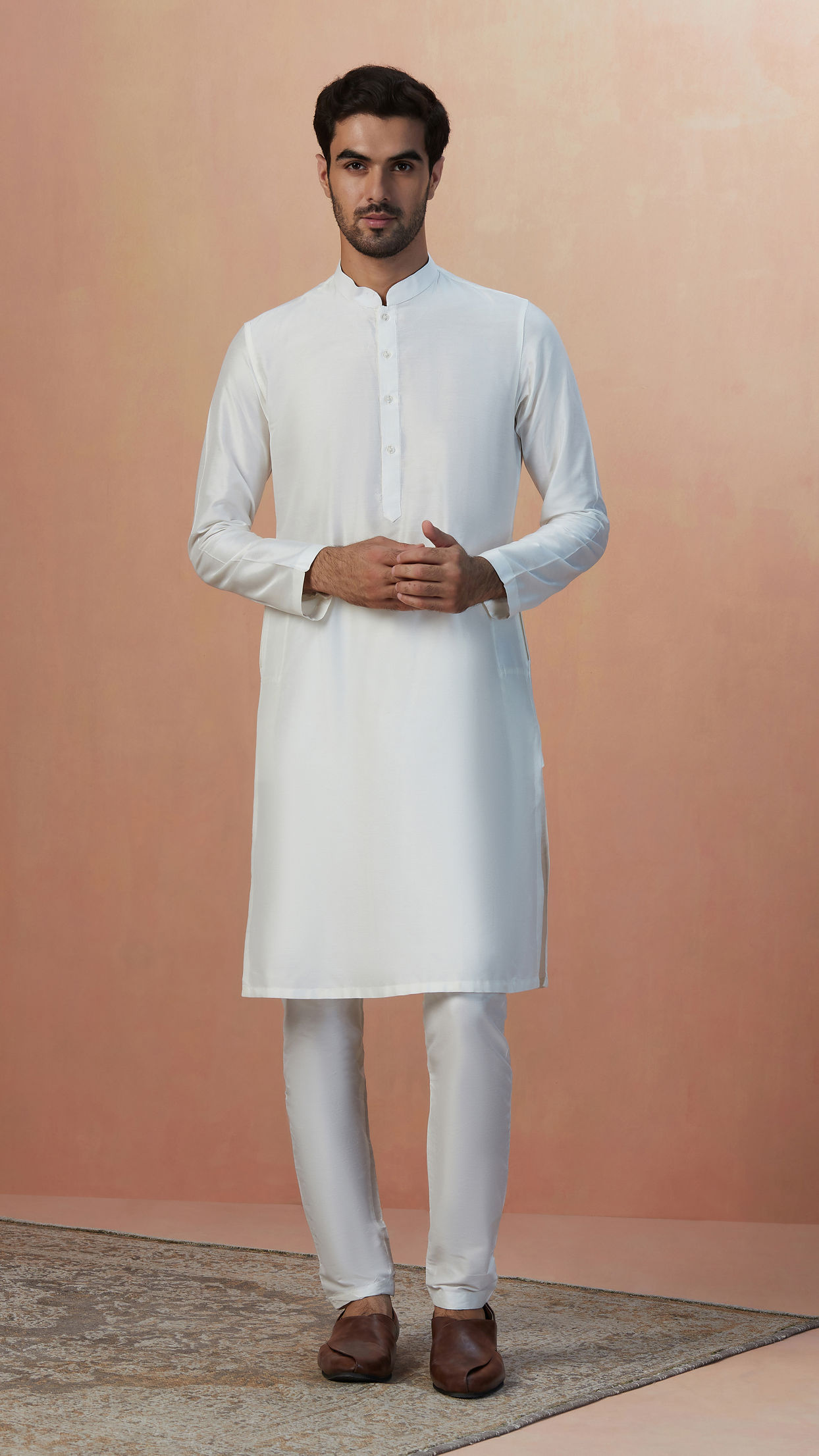 alt message - Manyavar Men Pearl White Chikankari Sherwani With Dupatta image number 2