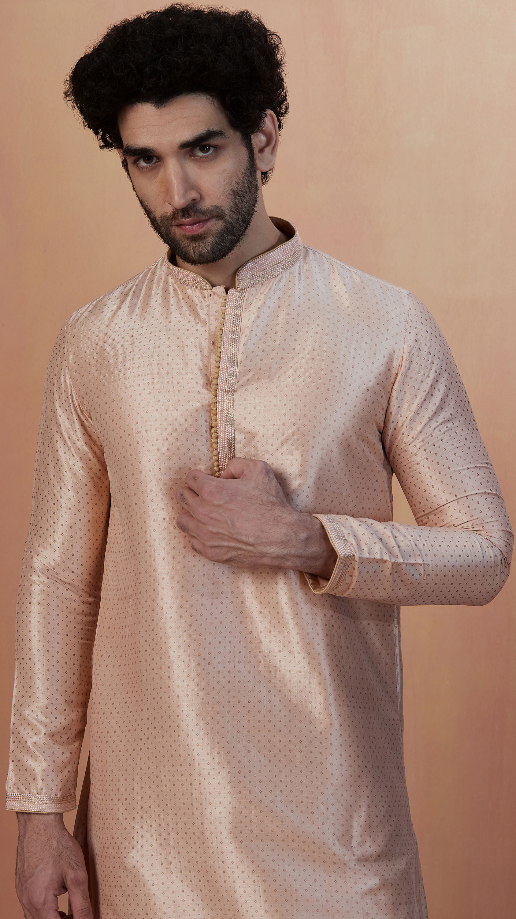 Manyavar Men Light Pink Booti Print Kurta Pajama