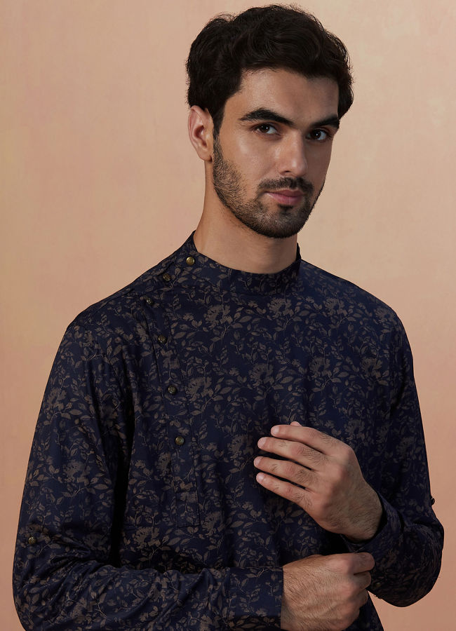 alt message - Manyavar Men Dark Navy Blue Floral Print Short Kurta image number 0