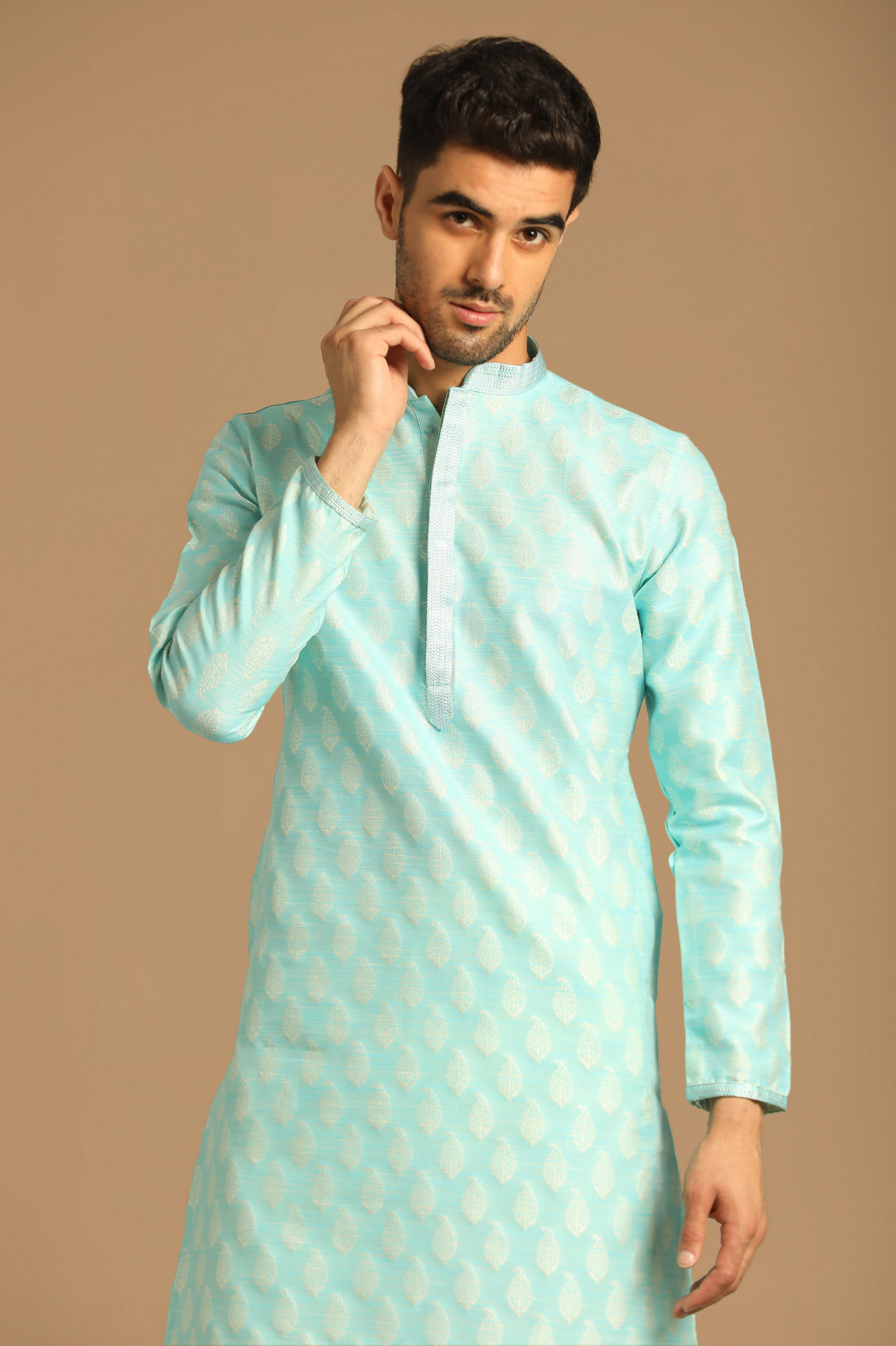 Manyavar Men Peppy Blue Kurta Set