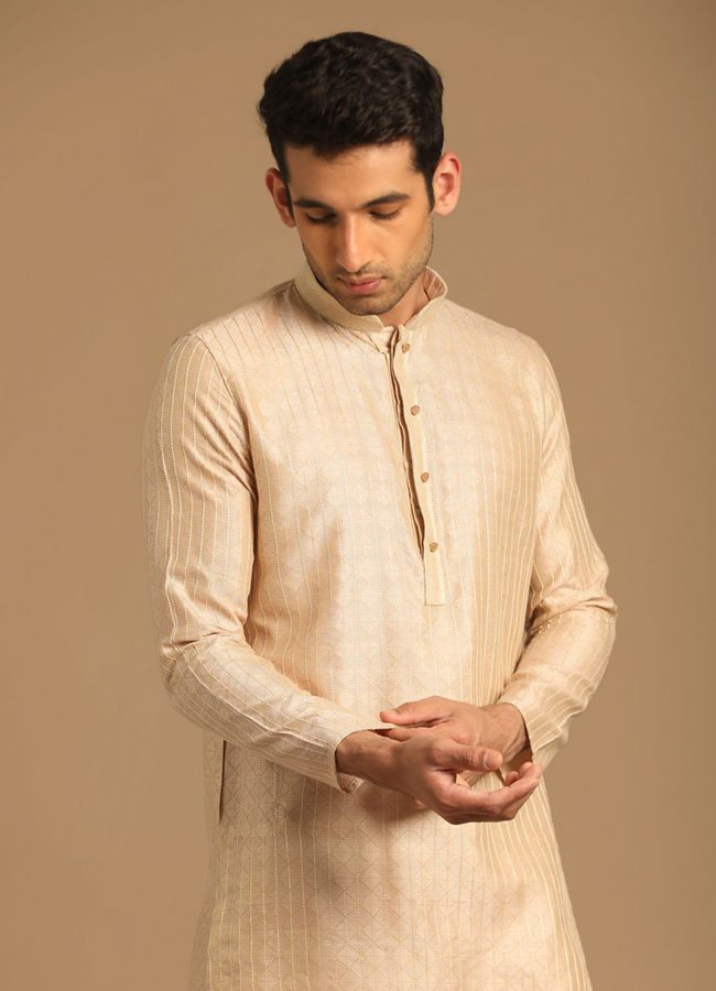 alt message - Manyavar Men Cream Jacquard Kurta Set image number 0