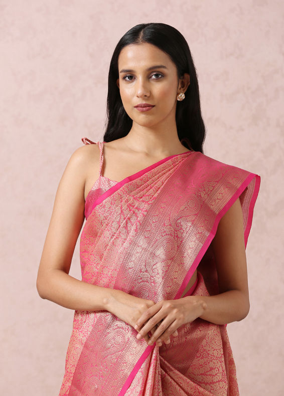 Mohey Women Pink Zari Weaved Saree