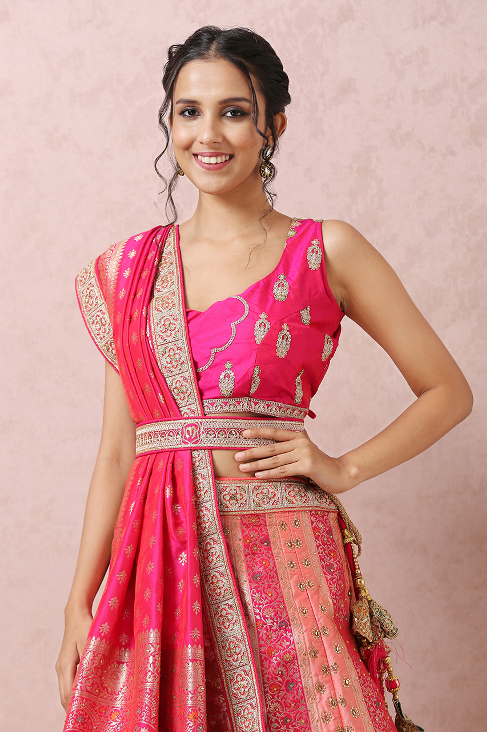 Mohey Women Stone Embellished Pink Benarasi Lehenga