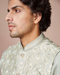 Manyavar Men Grey Kurta Jacket Set With Self Design