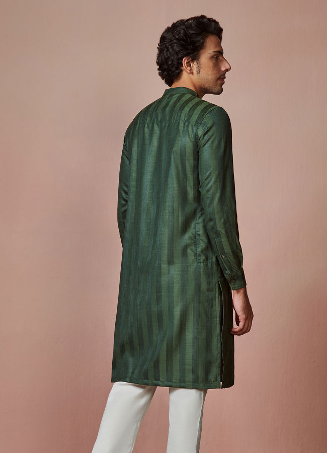 alt message - Manyavar Men Olive Green Self Striped Kurta image number 2