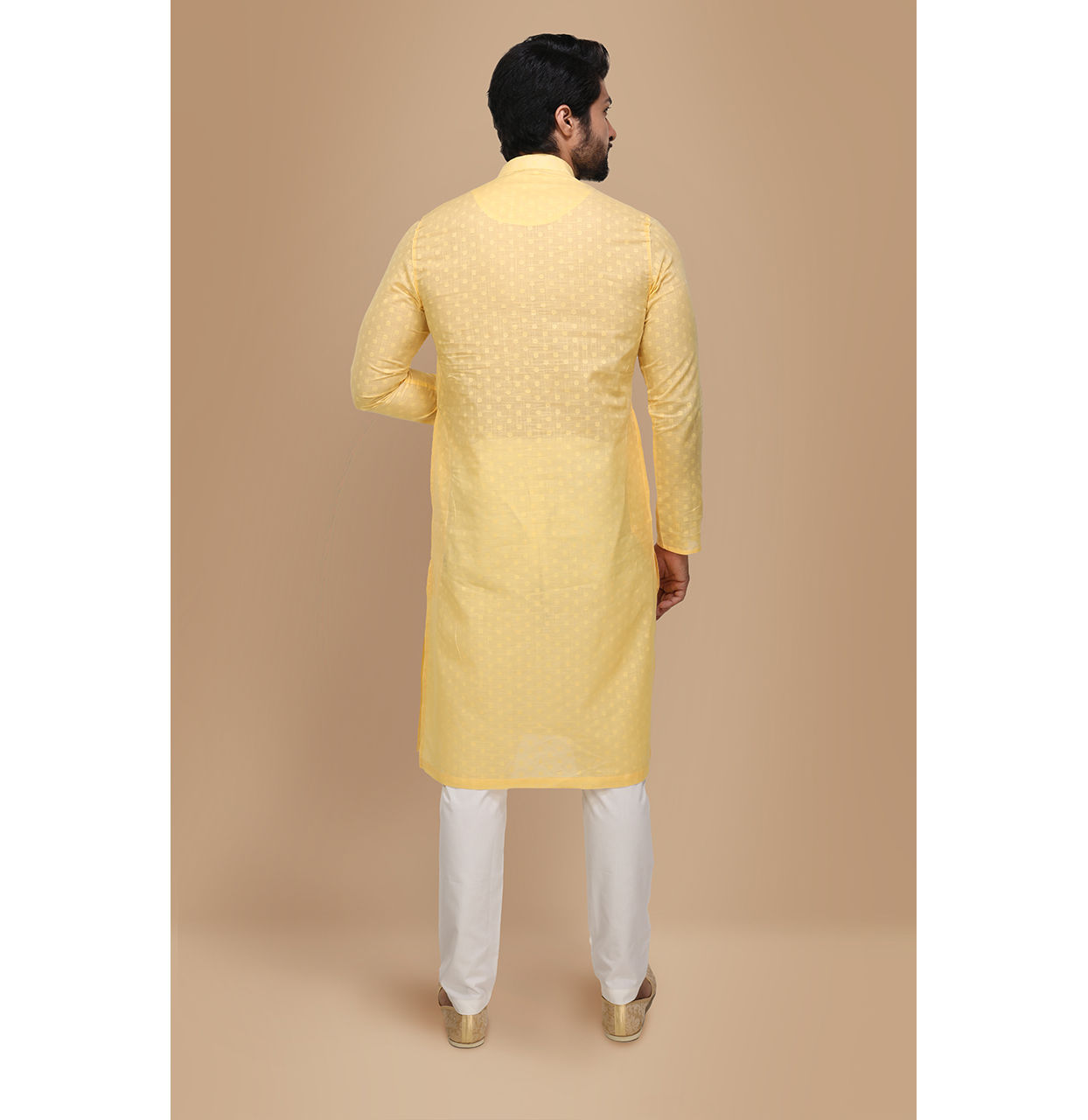 alt message - Manyavar Men Light Yellow Self Booti Motif Kurta Set image number 2