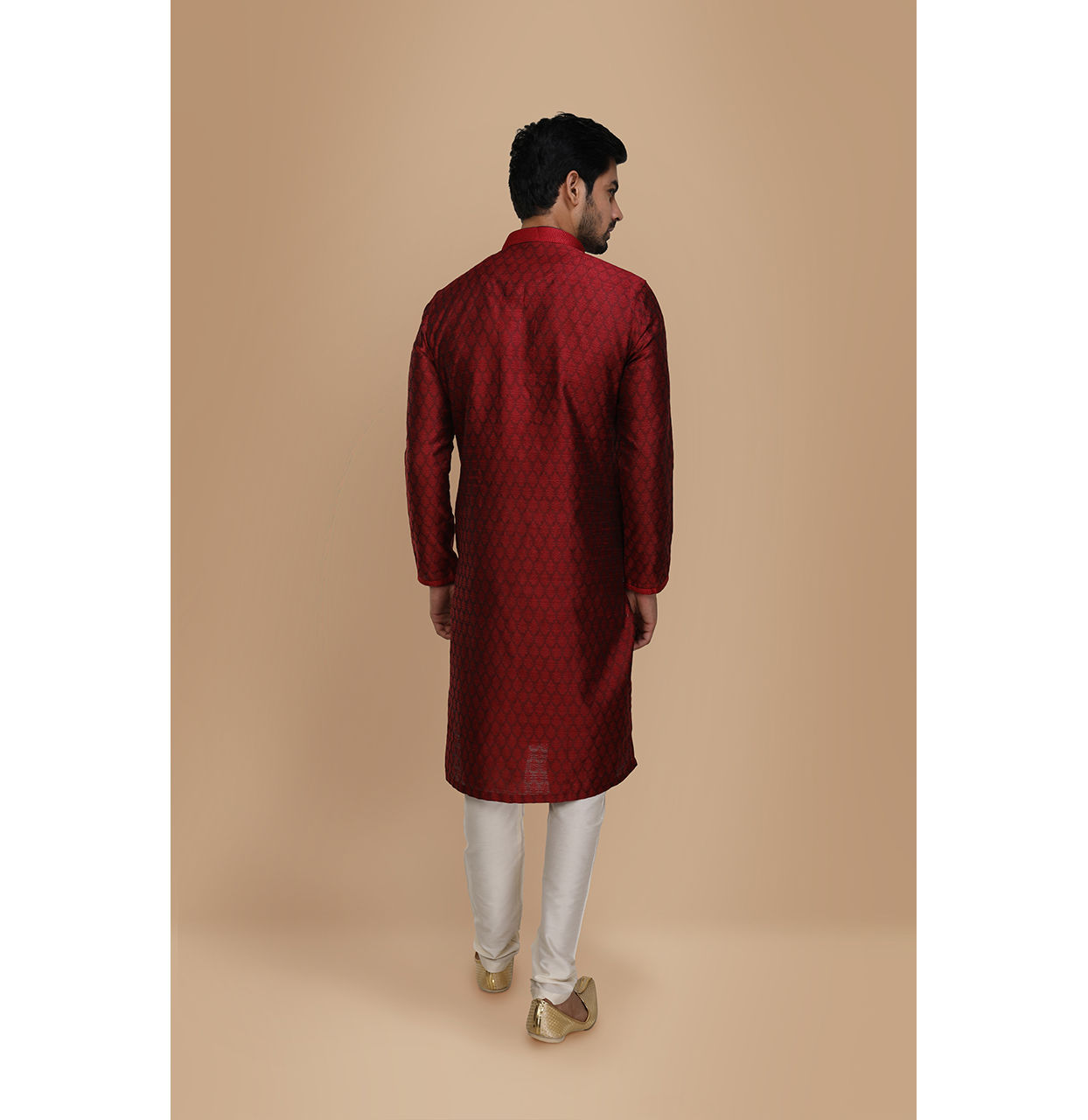 Manyavar Men Maroon Embroidered Jacquard Kurta Set