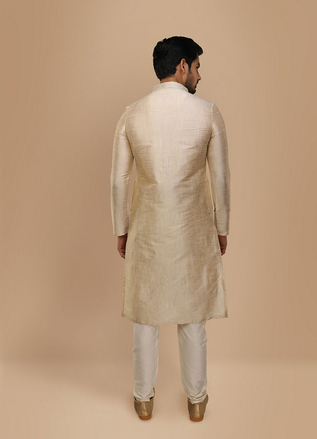 alt message - Manyavar Men Green Art Silk Embroidered Kurta Set image number 2