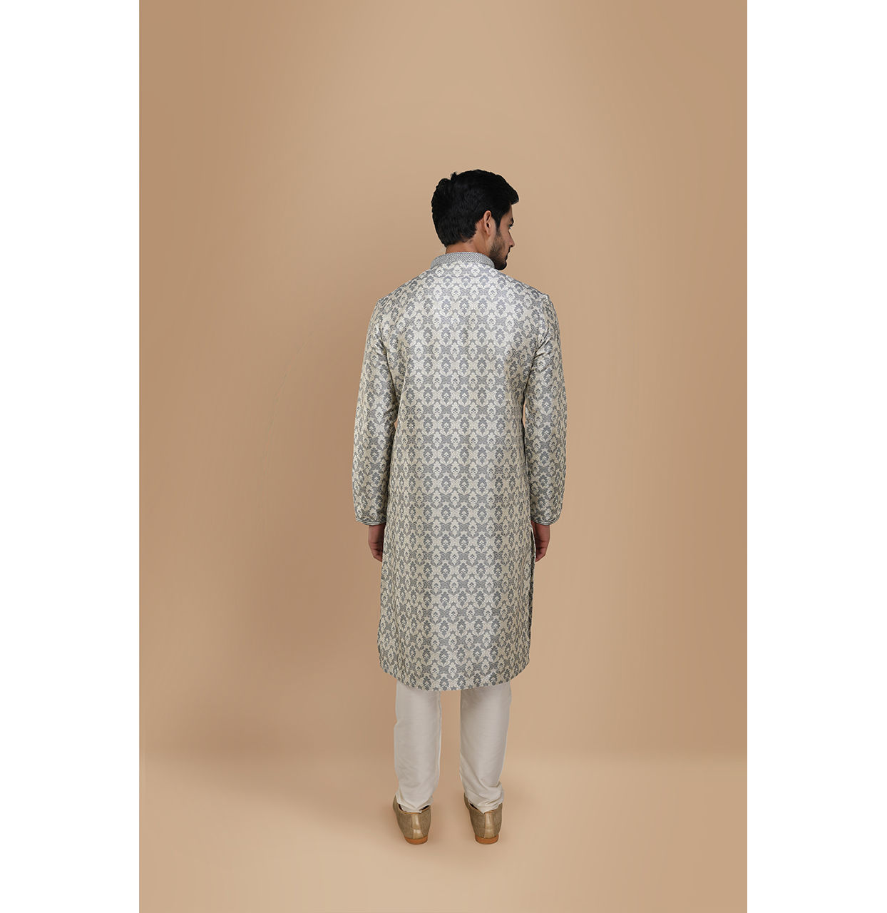 Manyavar Men Cloud Grey Jacquard Kurta Set