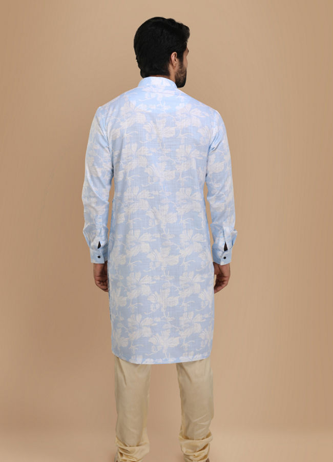 alt message - Manyavar Men Blue Floral Printed Kurta image number 2