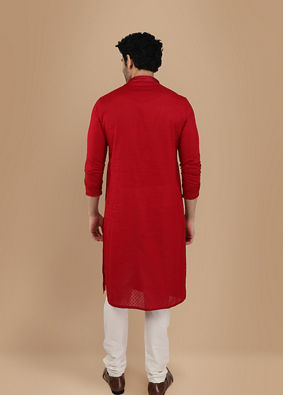 alt message - Manyavar Men Scarlet Red Kurta Set With Neck Detailing image number 2