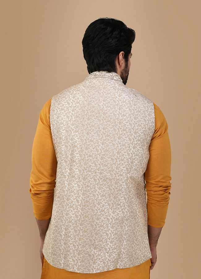 Manyavar Men Festive Zari Embroidered Jacket
