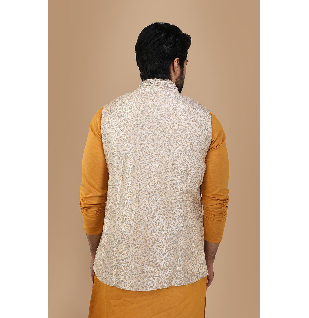 Manyavar Men Festive Zari Embroidered Jacket
