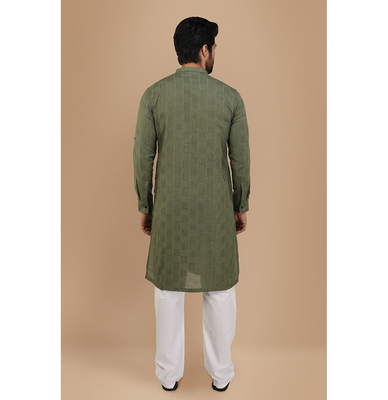 Manyavar Men Olive Green Self Chequered Kurta image number 2