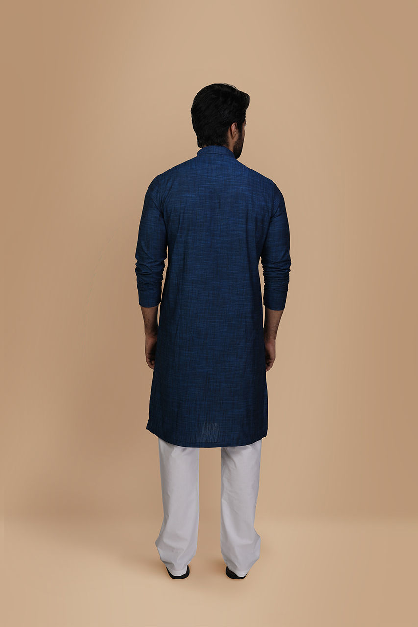 Manyavar Men Minimalist Blue Cotton Blend Kurta