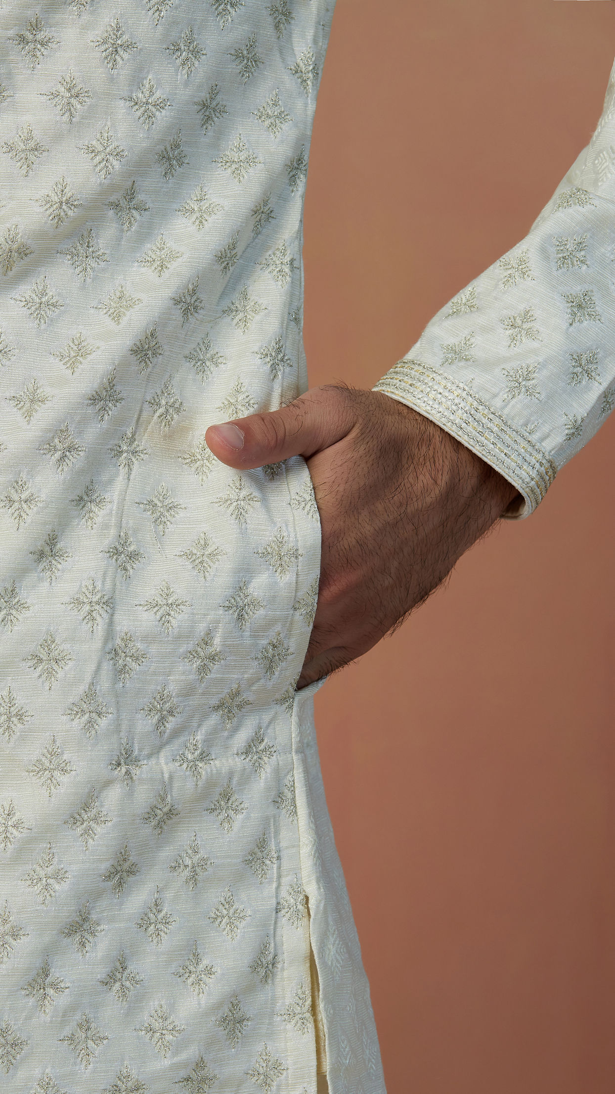 alt message - Manyavar Men White Self Design Kurta Pajama image number 2