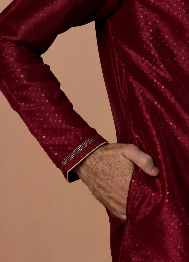 alt message - Manyavar Men Maroon Golden Booti Kurta Pajama image number 2