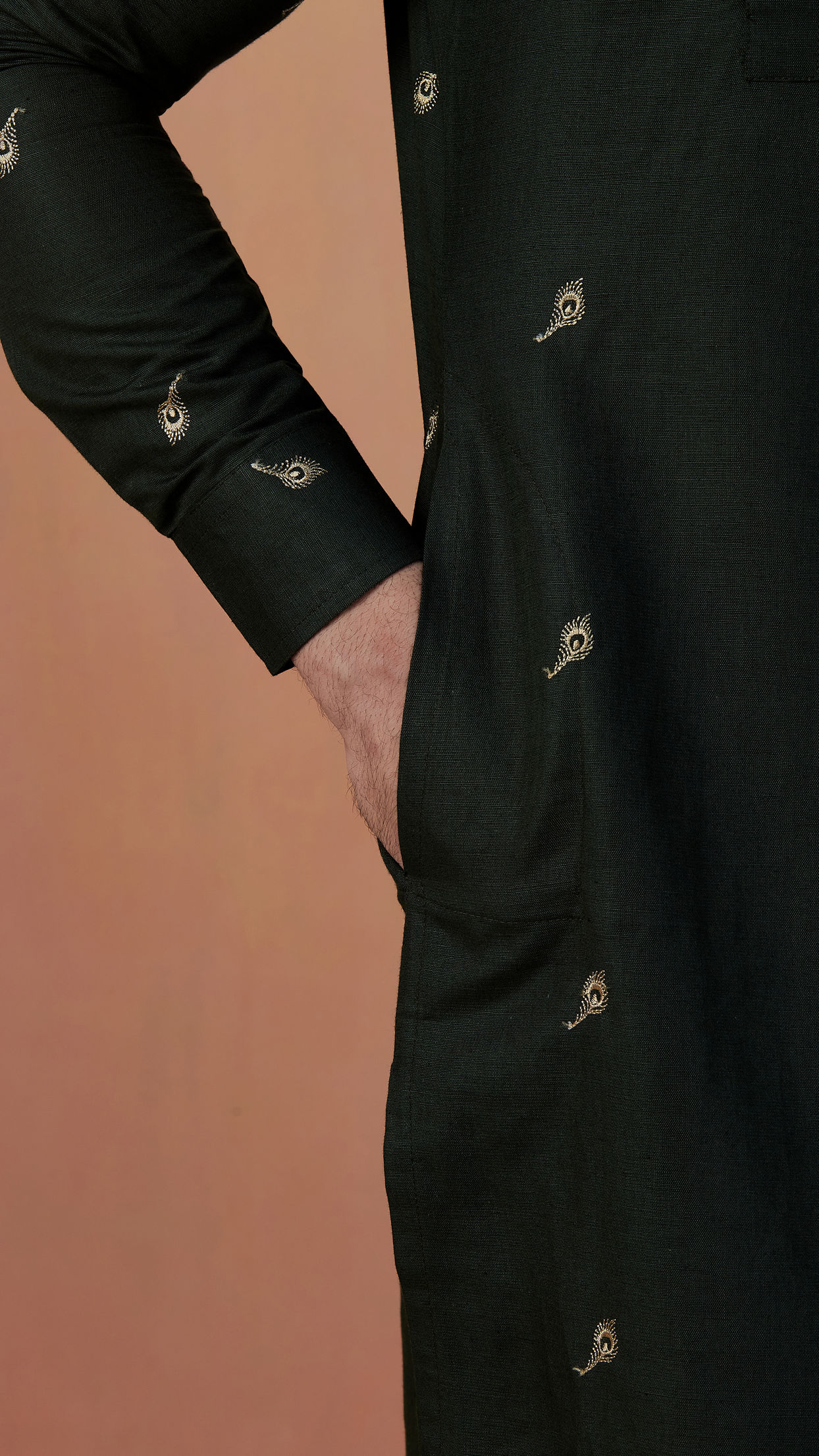 Manyavar Men Olive Green Embroidered Kurta