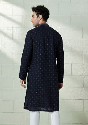 alt message - Twamev Men Midnight Blue Chikankari Embroidered Kurta Set image number 2