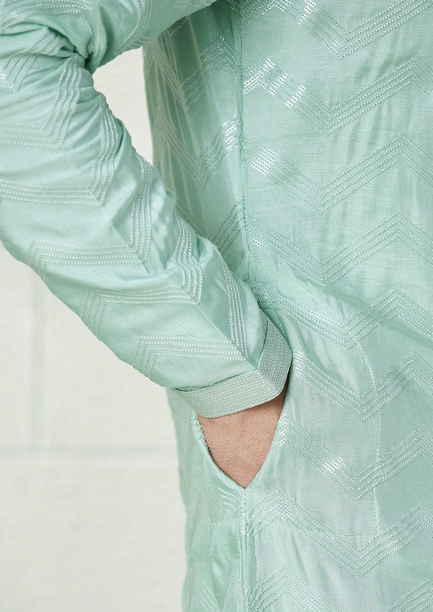 alt message - Twamev Men Seafoam Green Chevron Patterned Kurta Set image number 2