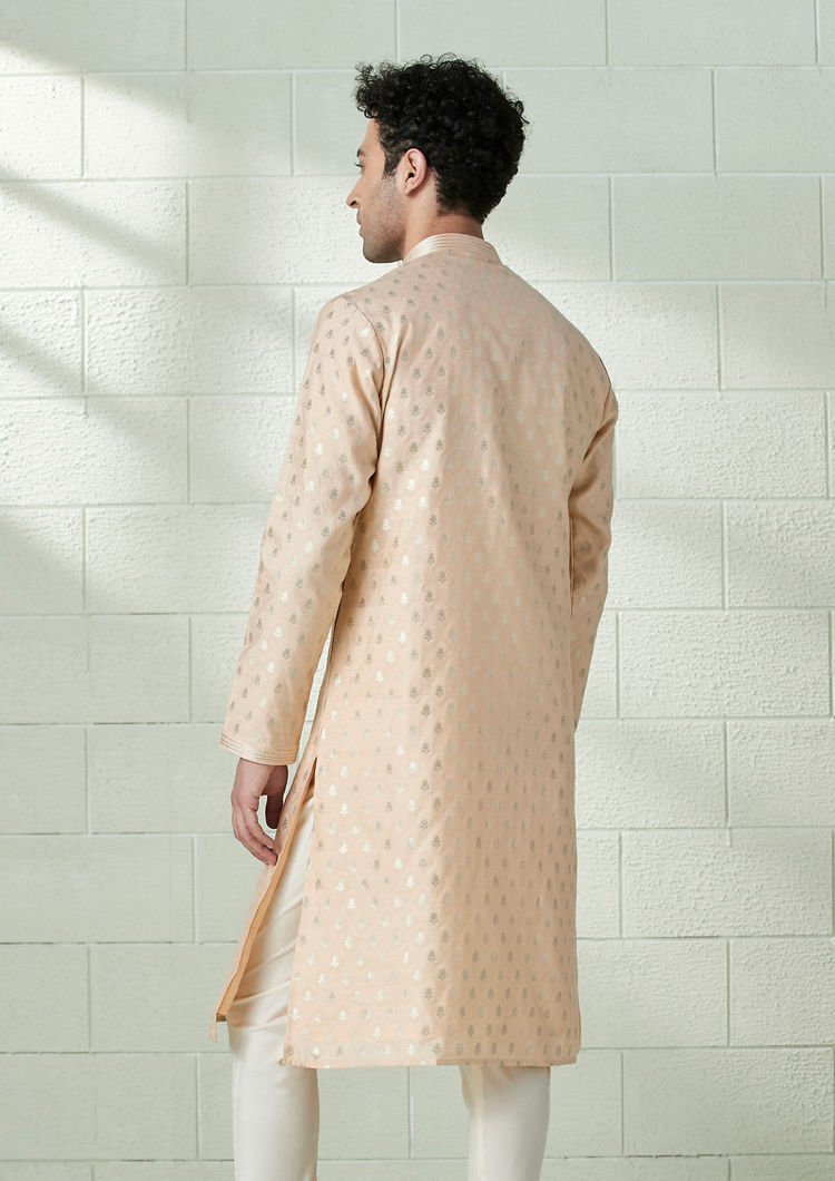 Twamev Men Scallop Shell Pink Jacquard Pattern Kurta Set
