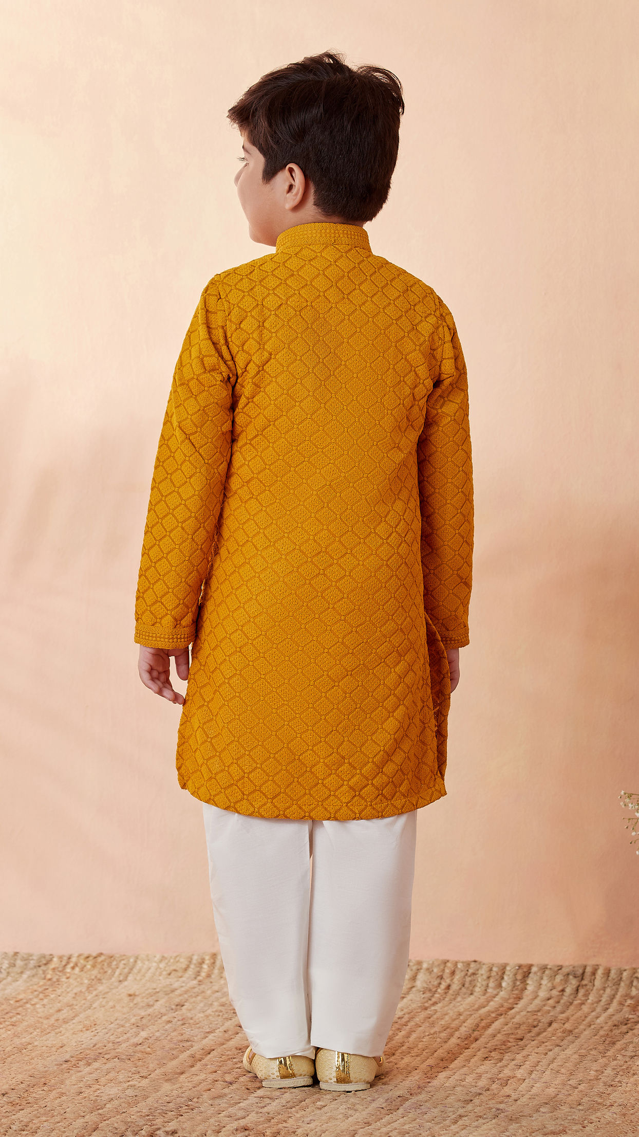 alt message - Manyavar Boys Boys Mustard Orange Side Open Kurta Set image number 2