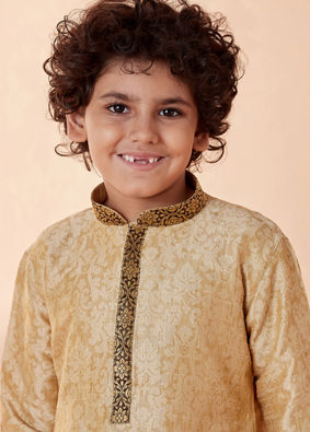 alt message - Manyavar Boys Boys Beige Jacquard Kurta Set image number 0